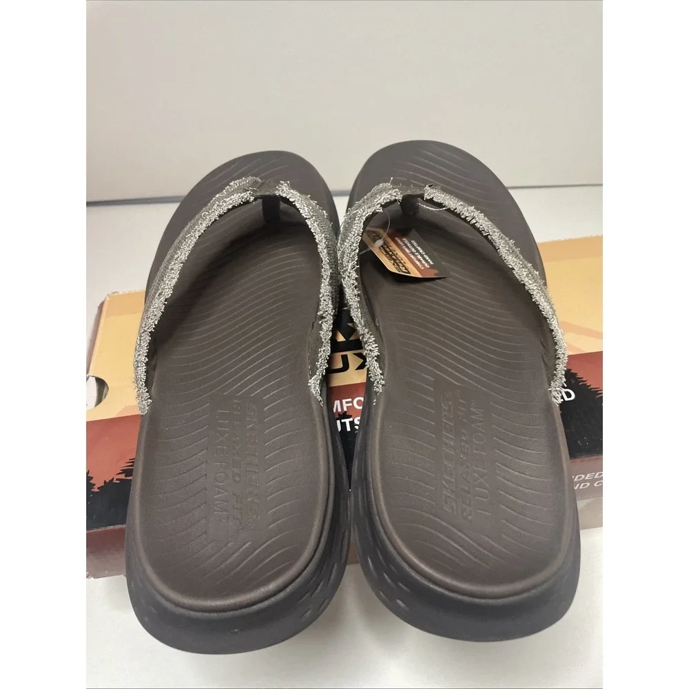 Skechers Luxe Foam Sandals Chocolate Relaxed Fit Vegan Gino Flip Flop Men's Sz 8